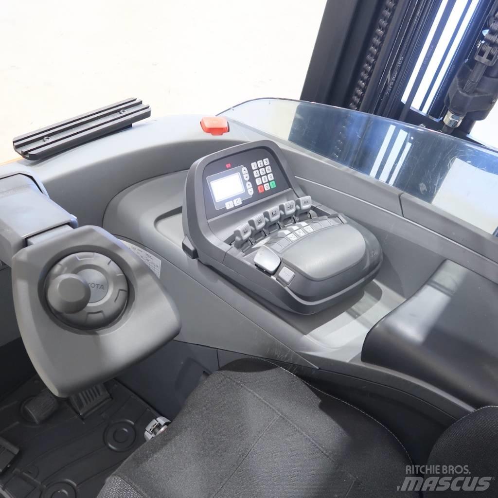 Toyota RRE160H Viličarji s pomičnim teleskopom