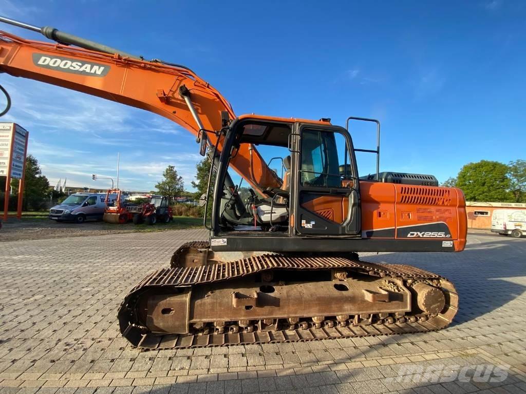 Doosan DX 255 LC-5 Bagri goseničarji