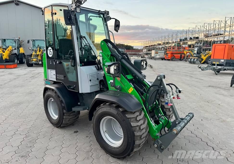 Wacker Neuson WL 20e Kolesni nakladalci