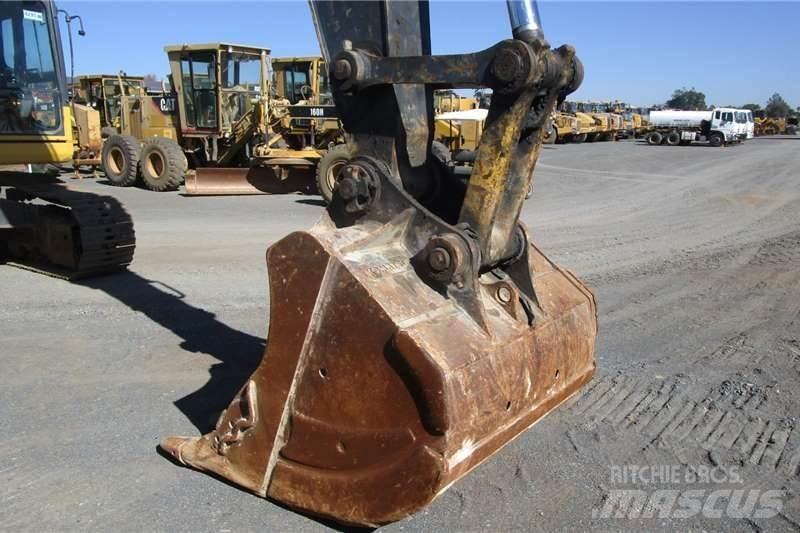 Komatsu PC300-8 Mini bagri <7t