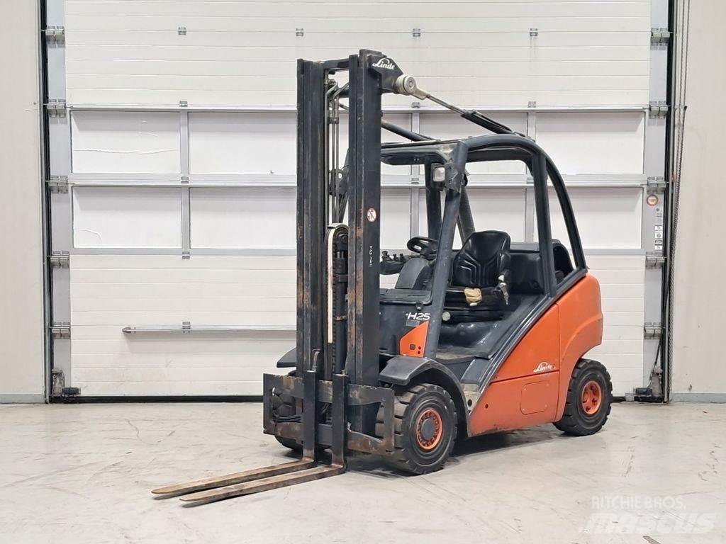 Linde H25T Plinski viličarji