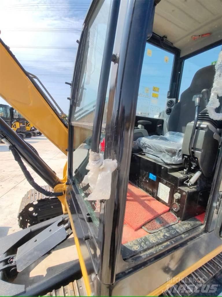 CAT 305.5 Mini bagri <7t