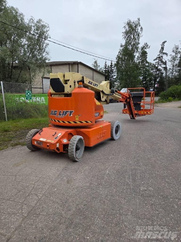 JLG E 400 AJPN Zglobne dvižne ploščadi