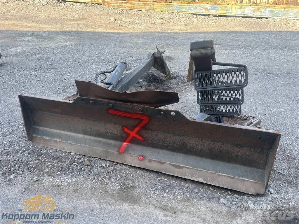 Valmet 890.2 Druge komponente