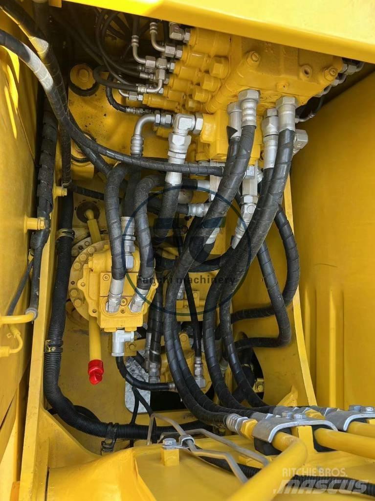 Komatsu PC 130 LC Bagri goseničarji