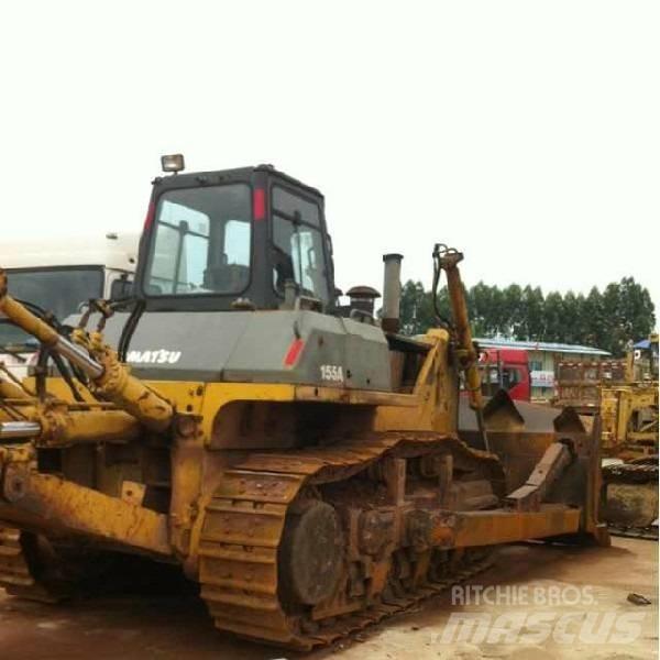 Komatsu d155a-3 Buldožerji goseničarji