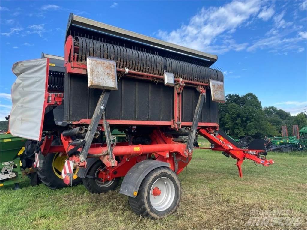 Kuhn MergeMaxx950 Zgrabljalniki