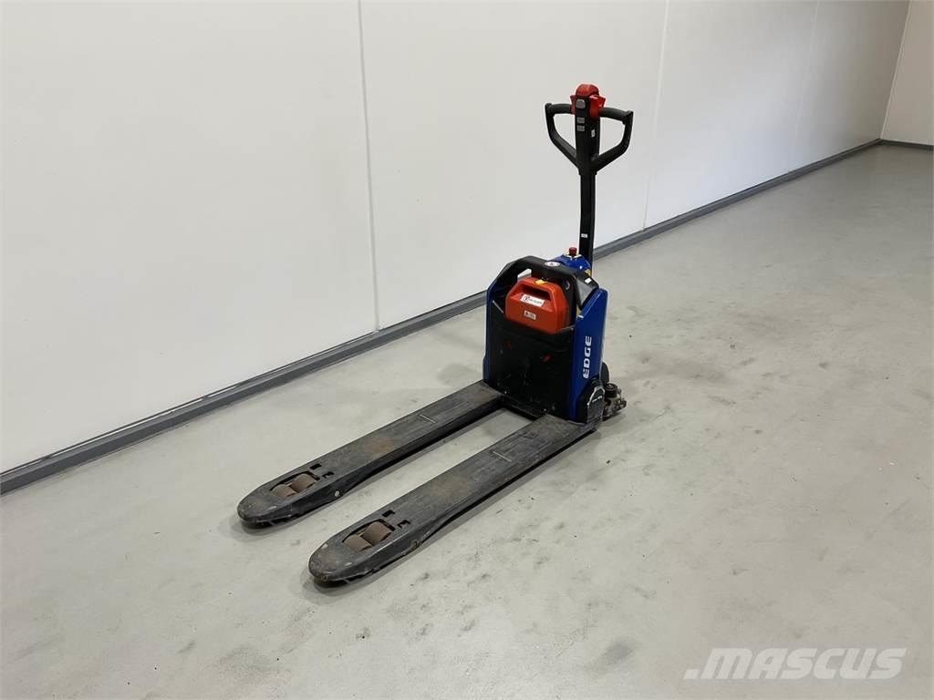 NH SKP1500E Električni nizko dvižni viličar