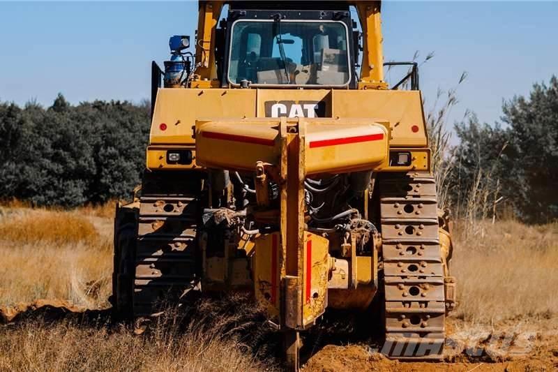 CAT D10T Buldožerji goseničarji