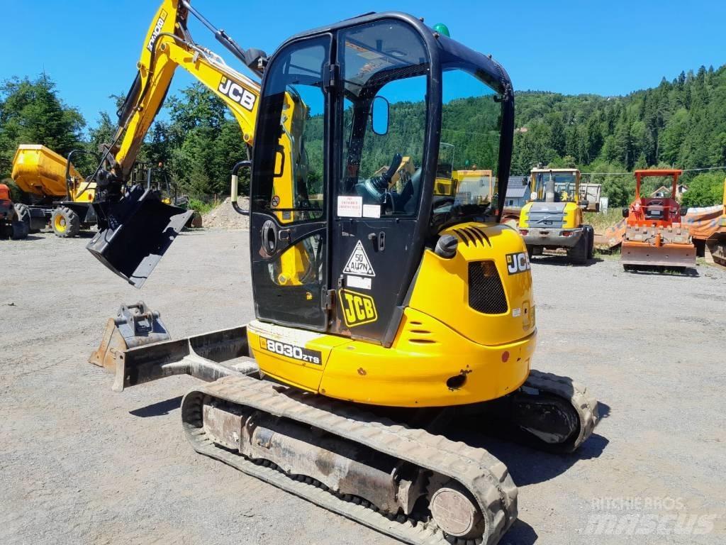 JCB 8018 Mini bagri <7t