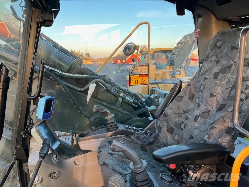 Volvo EC 160 C L Bagri goseničarji