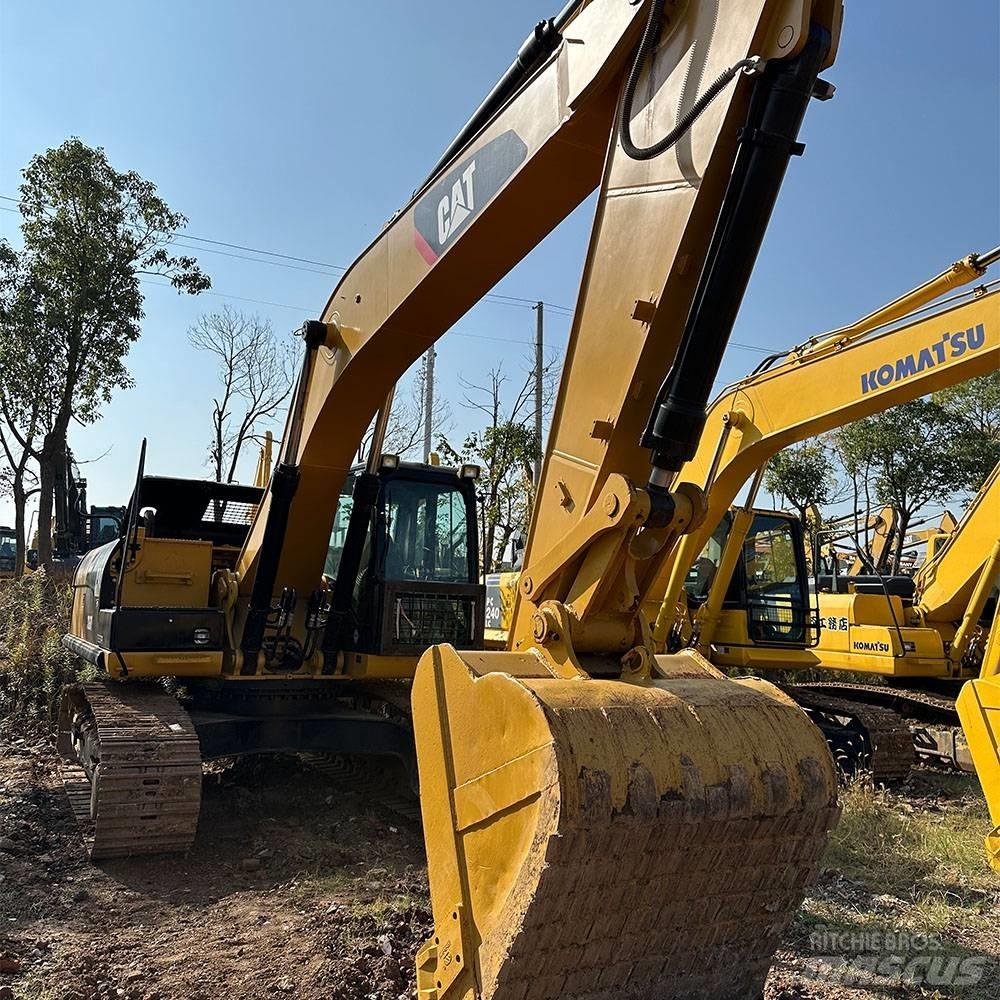 CAT 326D Bagri goseničarji
