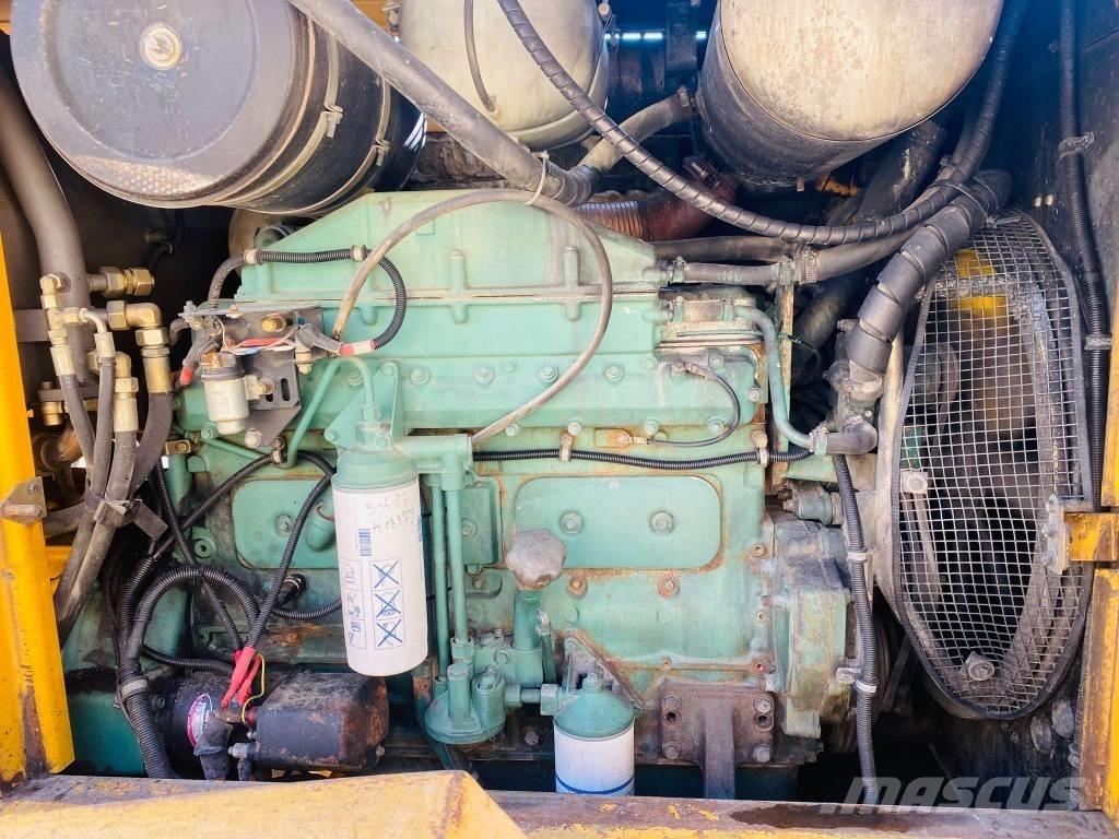 Volvo L 120 C Kolesni nakladalci