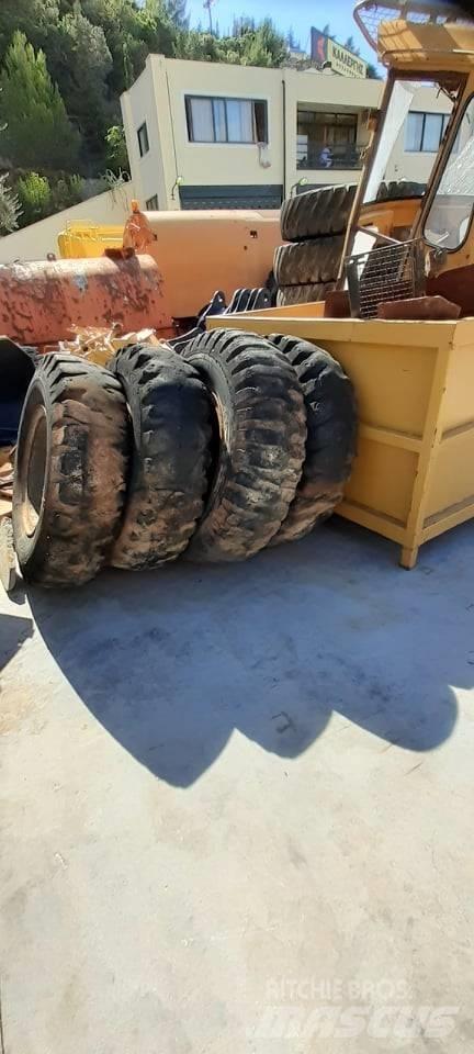 Goodyear 14.00-24 Gume, kolesa in platišča