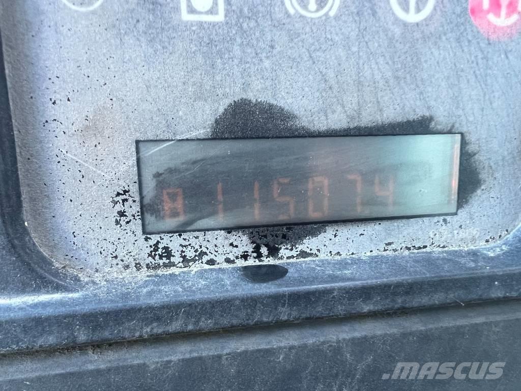 CAT 950 F II Kolesni nakladalci