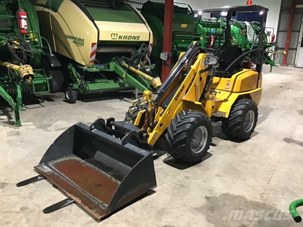 Swekip 1025V Večnamenski nakladalci