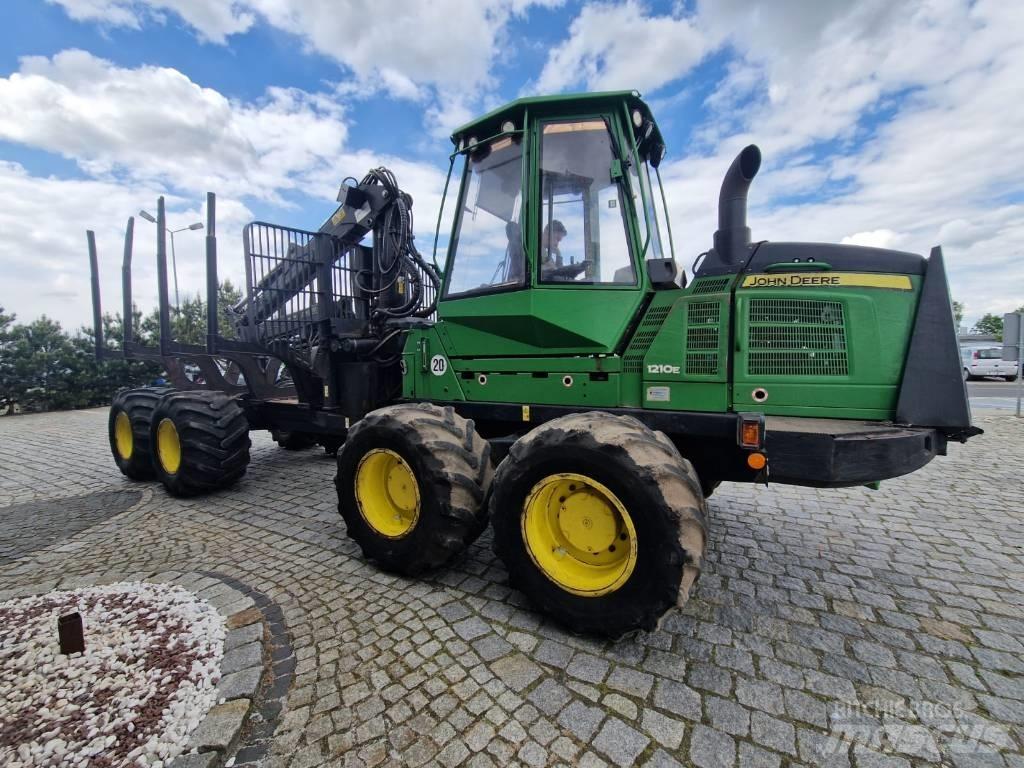 John Deere 1210 E Forwarderji