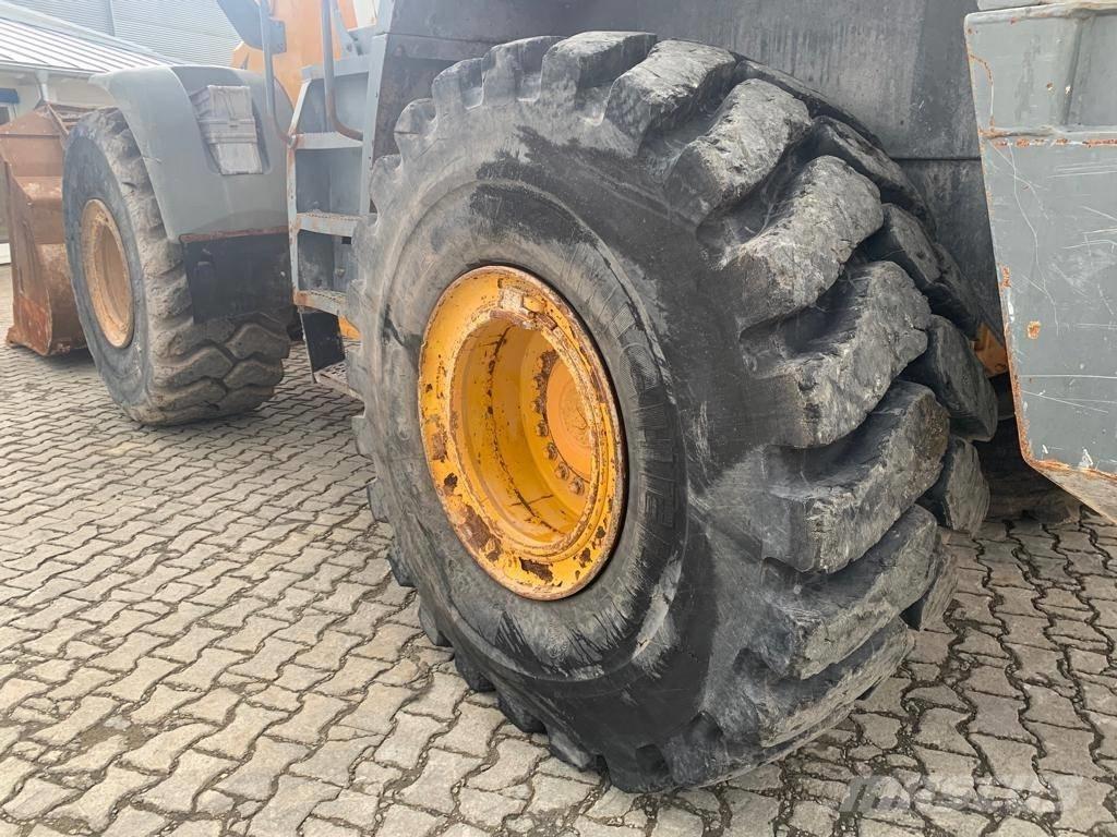 Liebherr L 576 Kolesni nakladalci