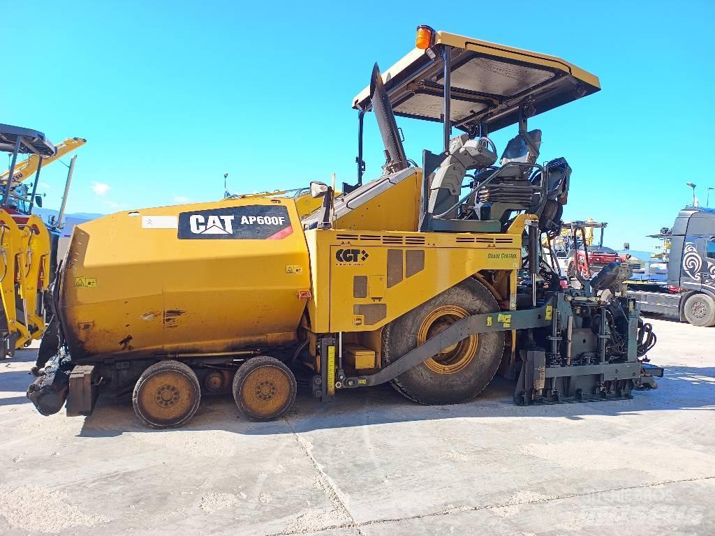 CAT AP 600F Asfaltni finišerji