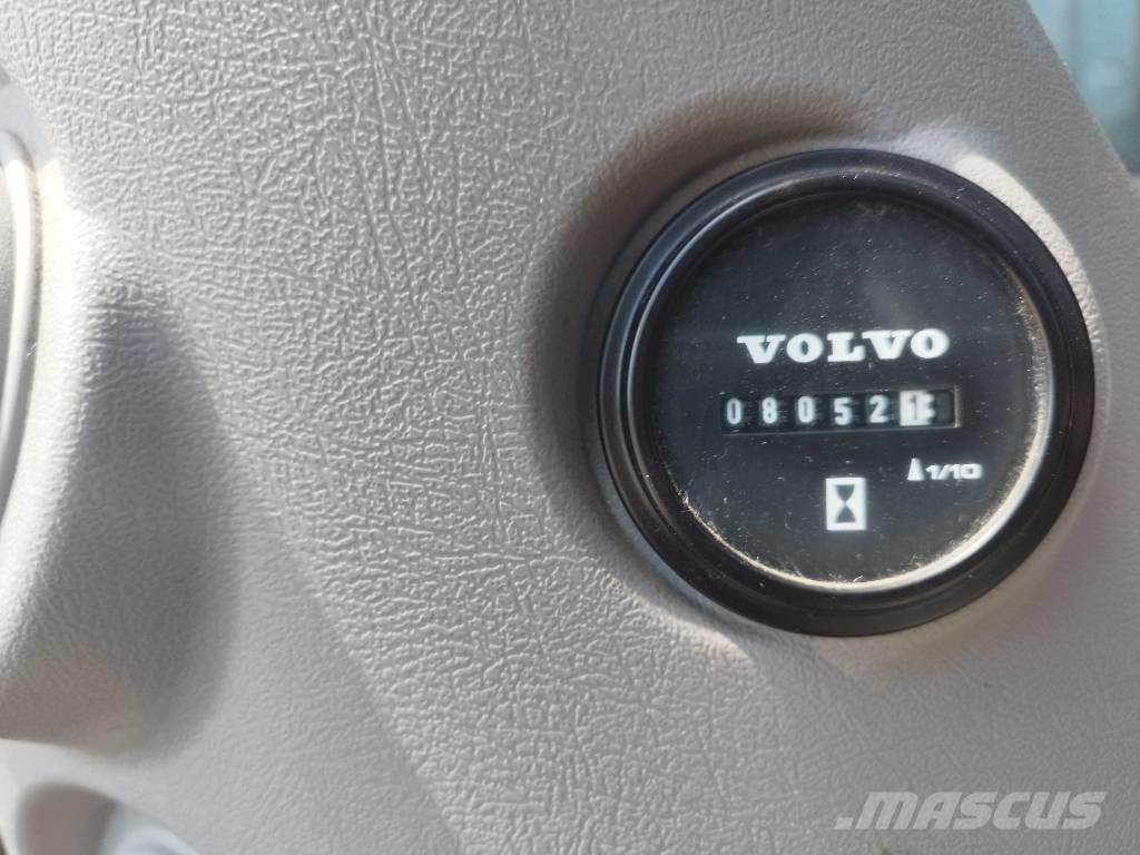 Volvo EWR 150 E Bagri na kolesih