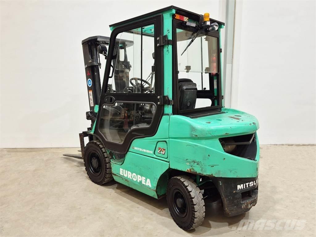 Mitsubishi FD25NT Dizelski viličarji
