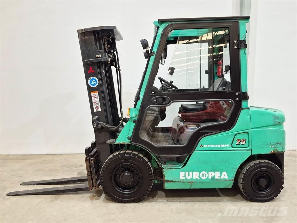 Mitsubishi FD25NT Dizelski viličarji