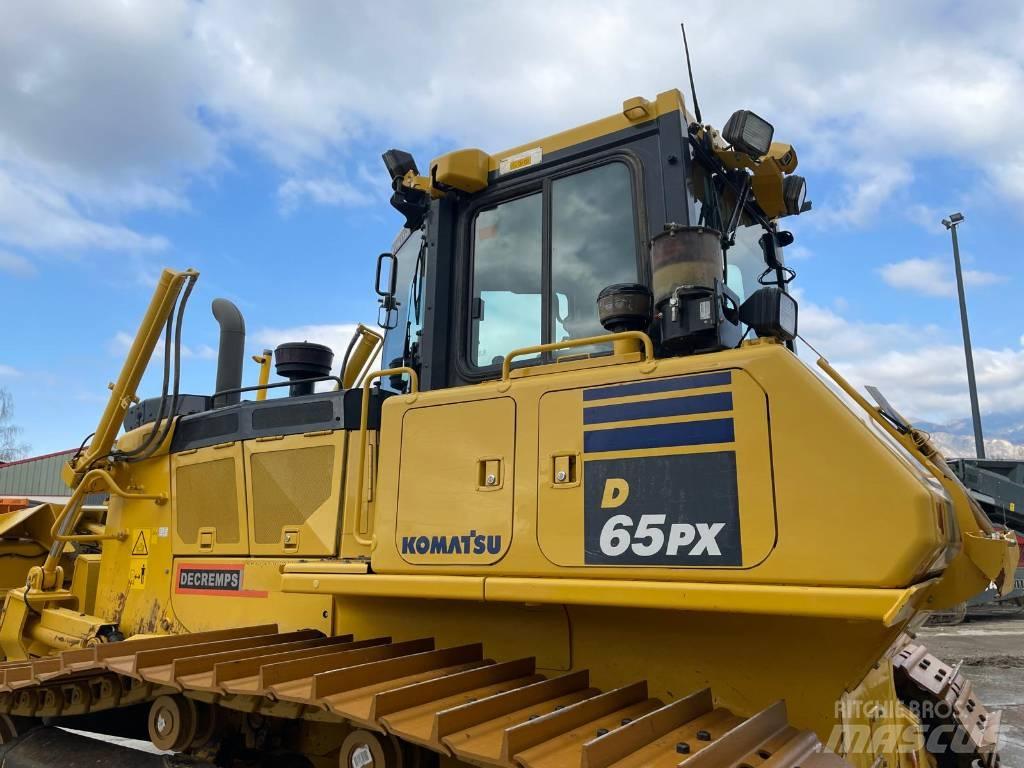 Komatsu D65PX-18 Buldožerji goseničarji