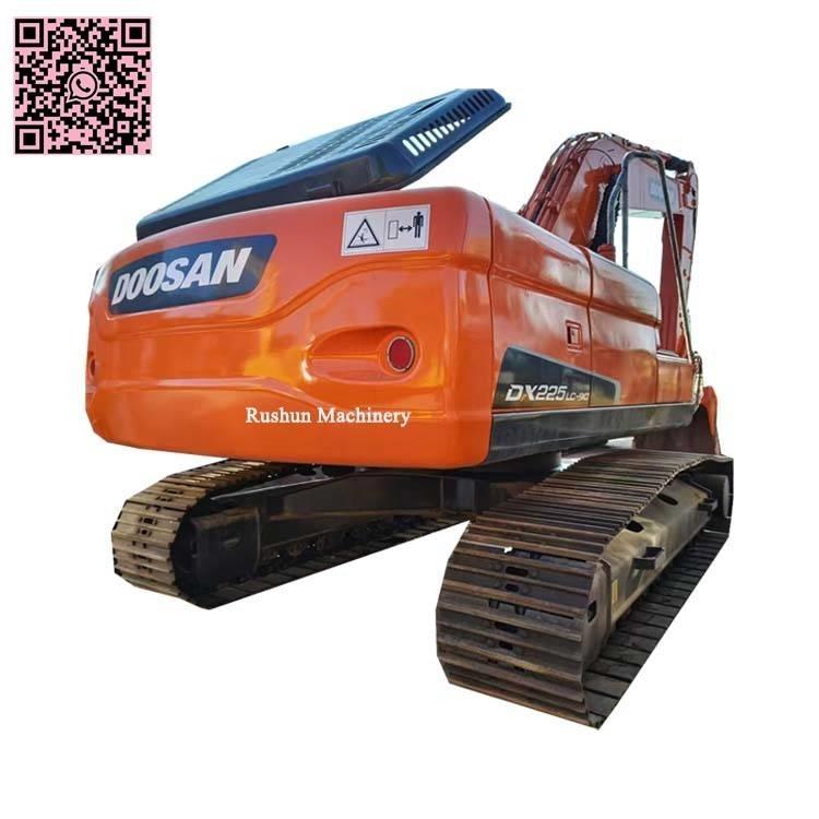 Doosan DX 225 LC Bagri goseničarji