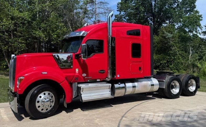 Kenworth W 990 Vlačilci