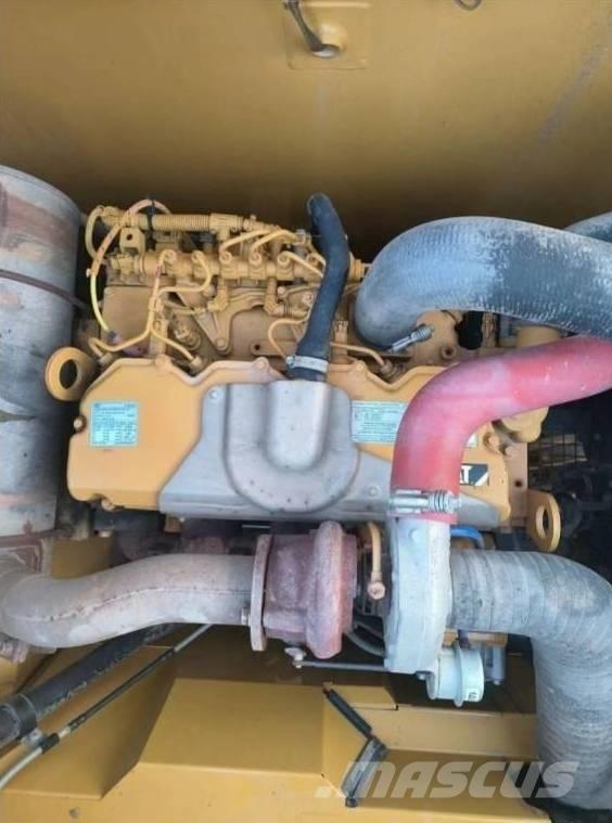 CAT 320 GC Bagri goseničarji