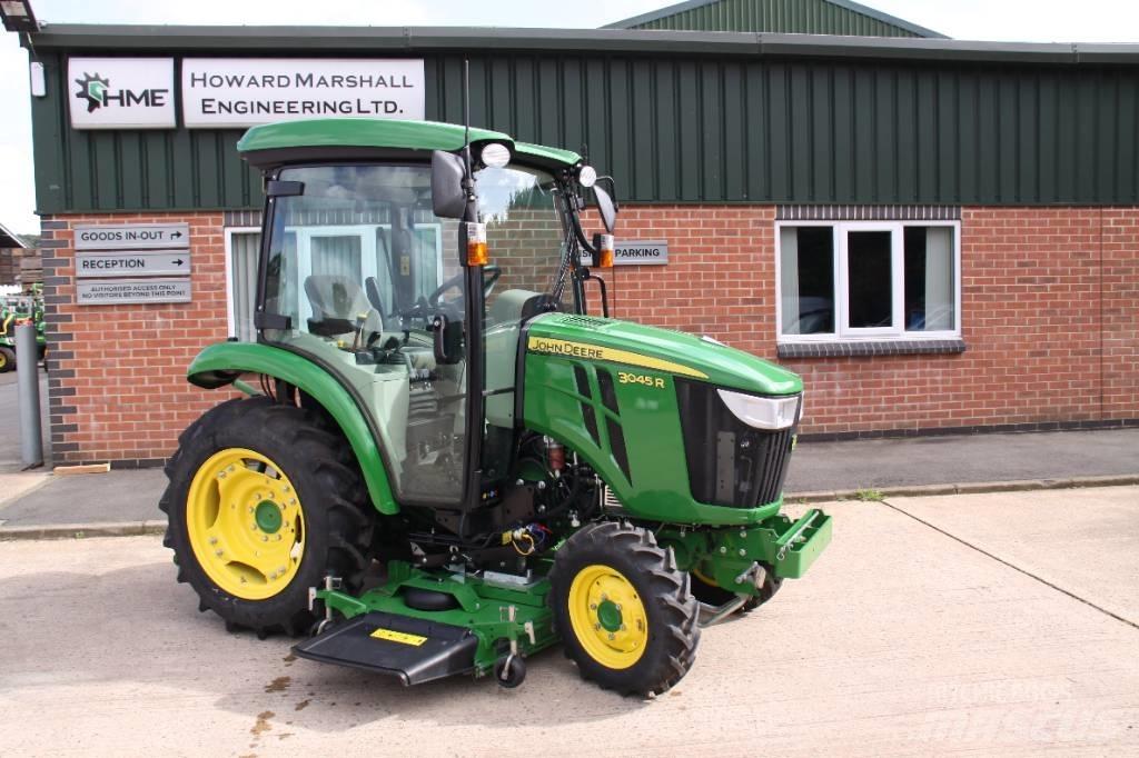 John Deere 3045 R Traktorji