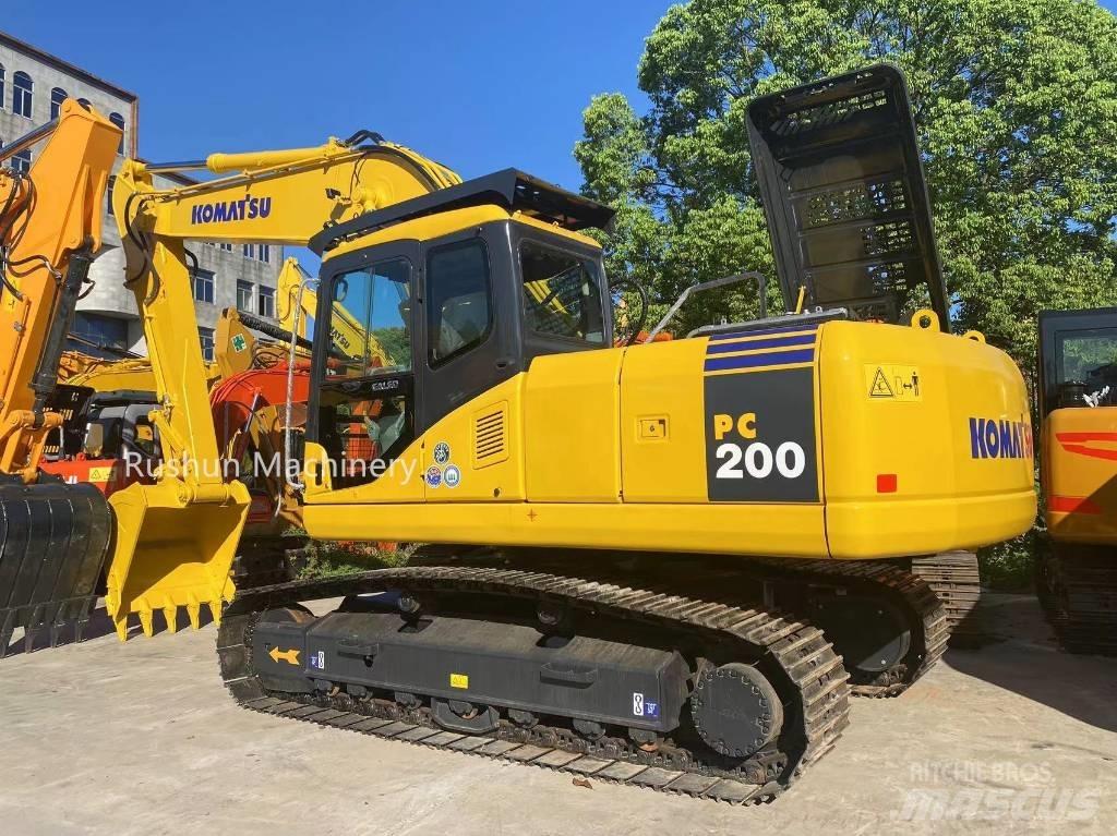 Komatsu PC200 Bagri goseničarji