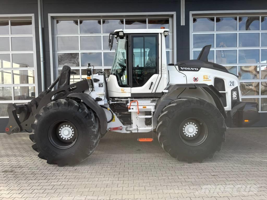 Volvo L90H Agri Kolesni nakladalci