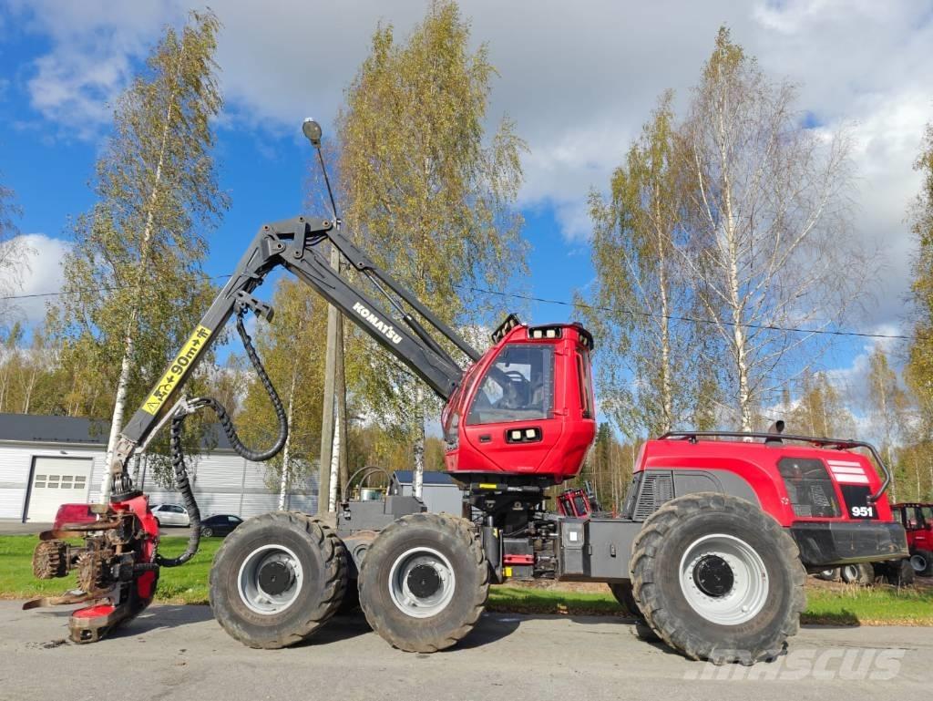 Komatsu 951 Harvesterji