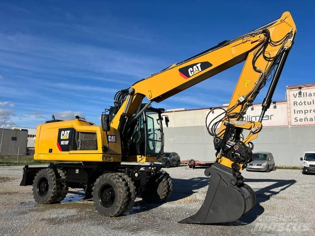 CAT M 318 F Bagri na kolesih