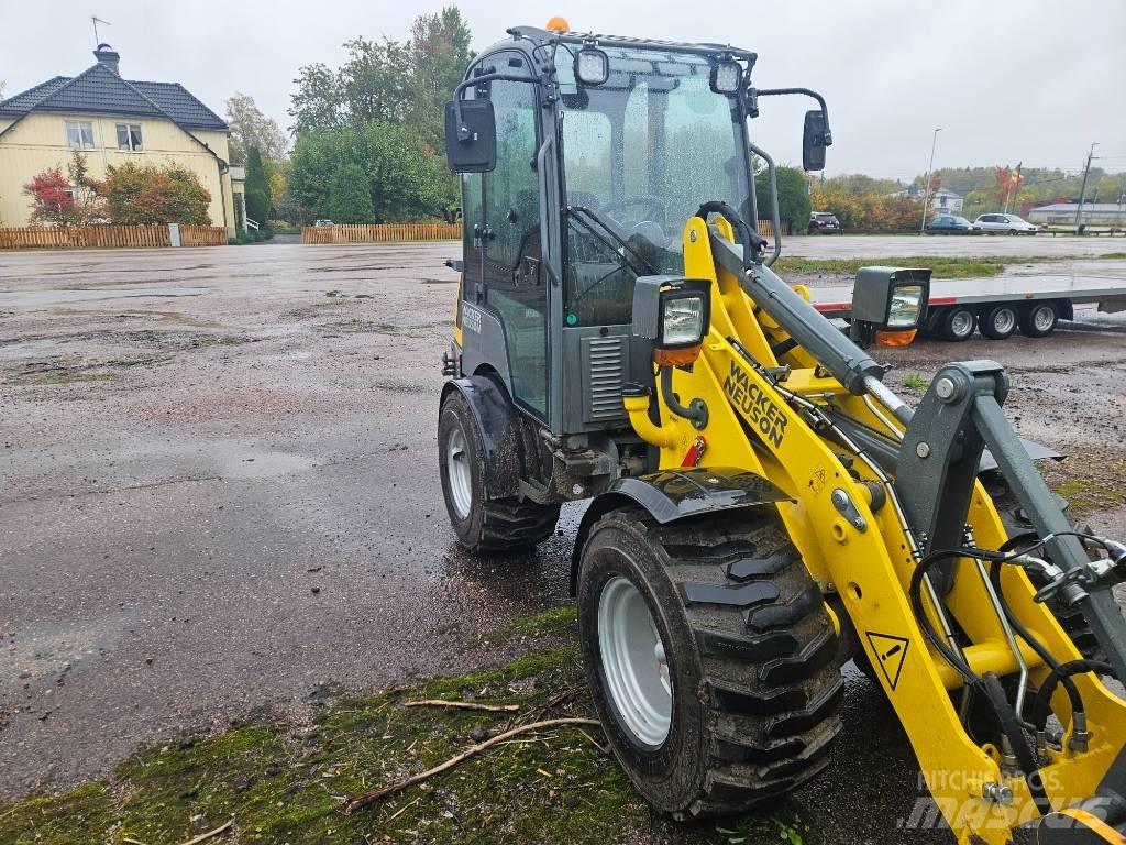 Wacker Neuson WL 25 Kolesni nakladalci