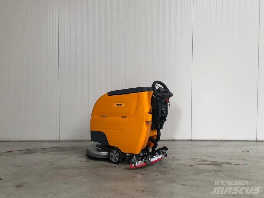  Hippo AR-X5D Cestni pometači