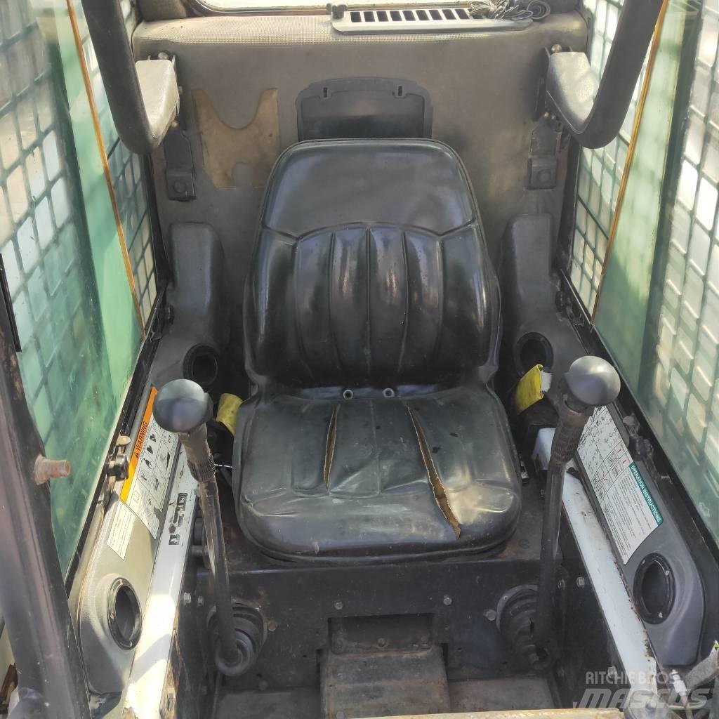 Bobcat S160 Skid steer mini nakladalci
