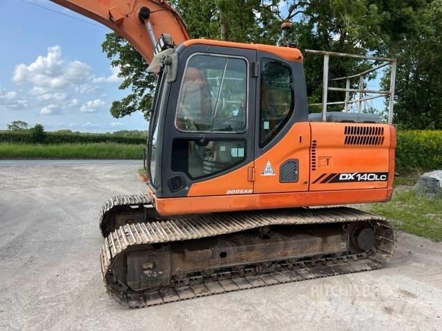 Doosan DX 140 LC Bagri goseničarji