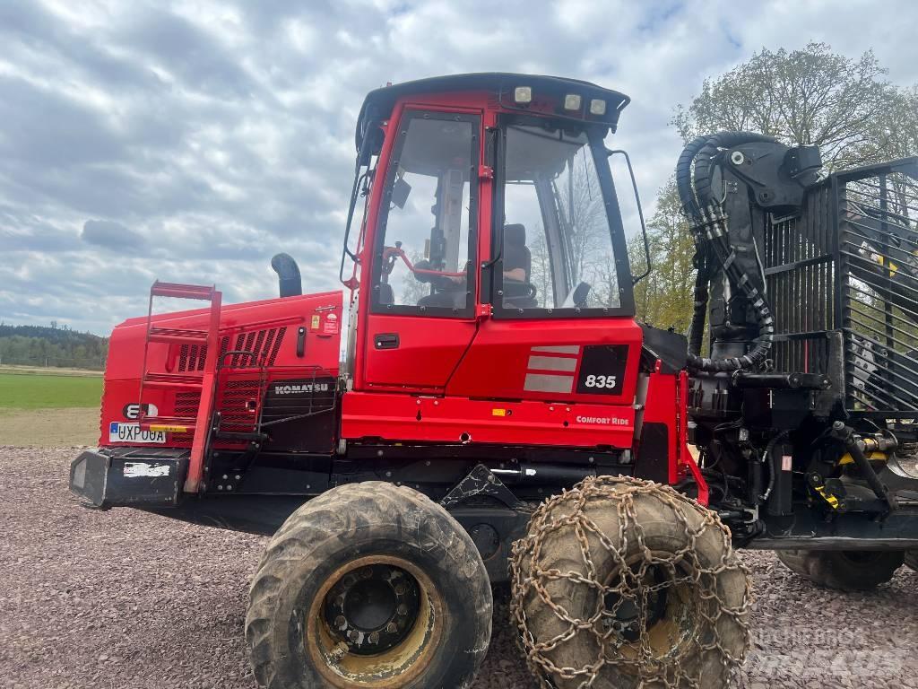 Komatsu 835 Forwarderji