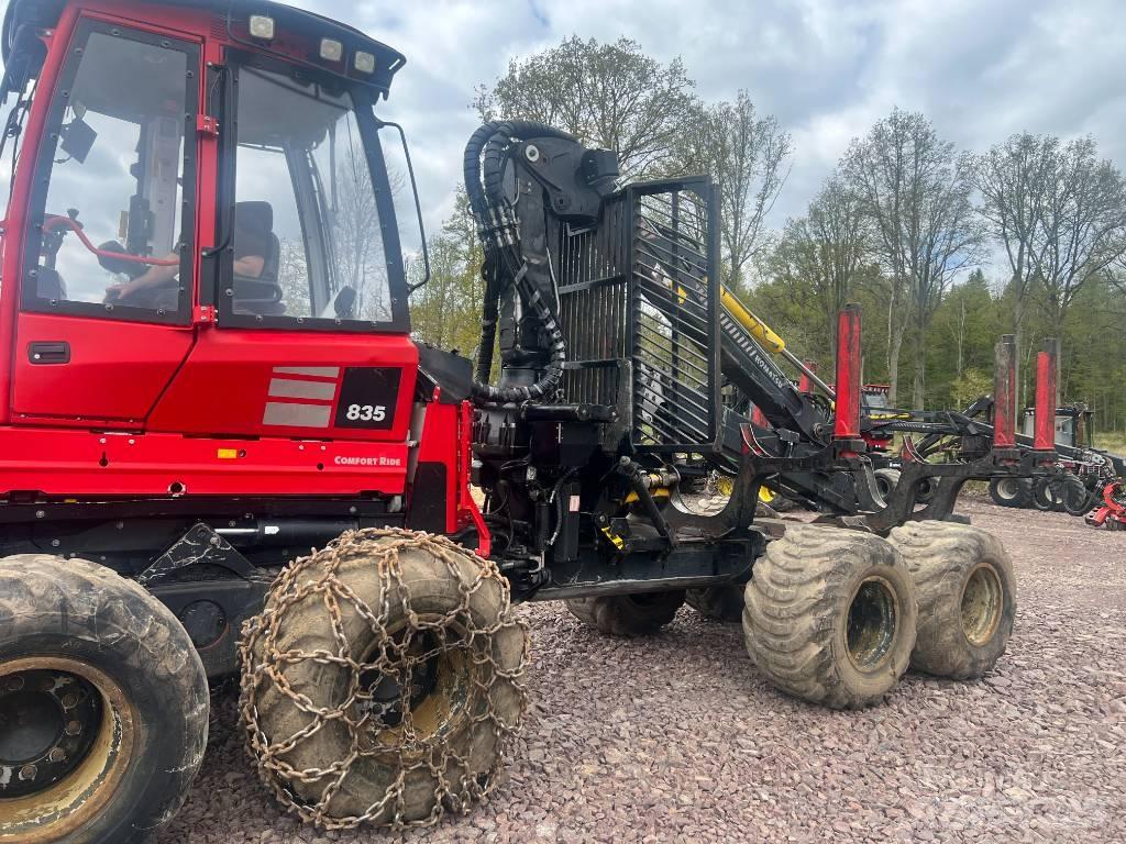 Komatsu 835 Forwarderji