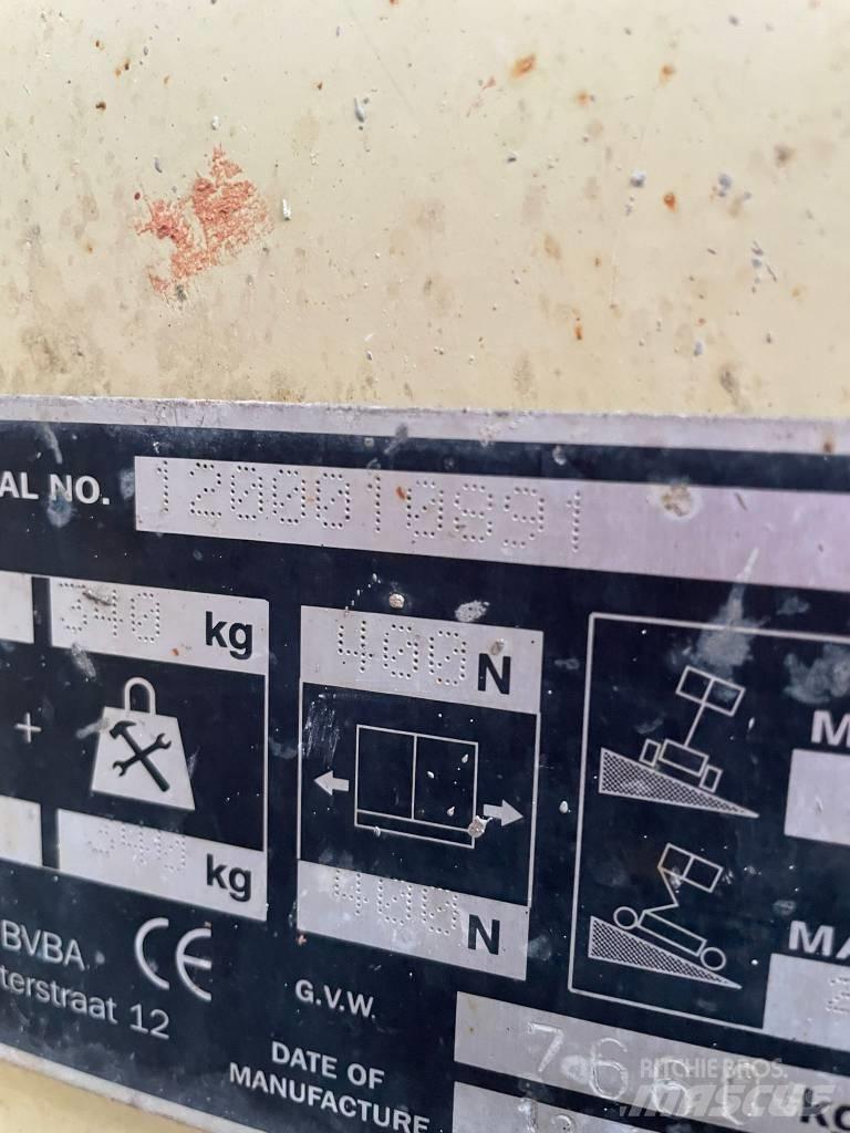 JLG SL180-12 Škarjaste dvižne ploščadi