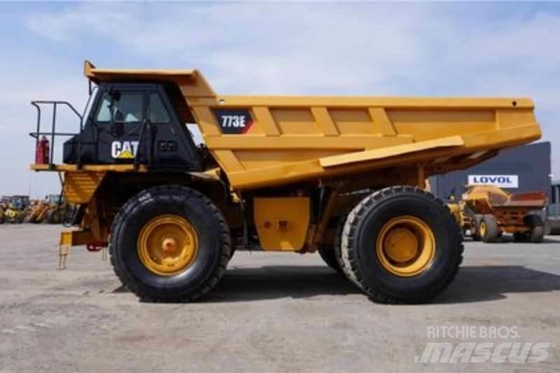 CAT 773E Zglobni demperji