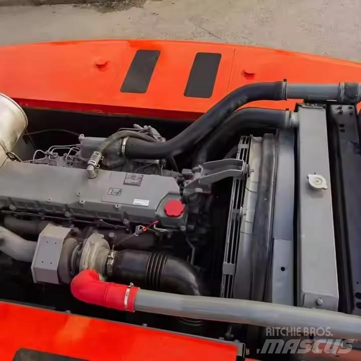 Hitachi ZX350 Bagri goseničarji