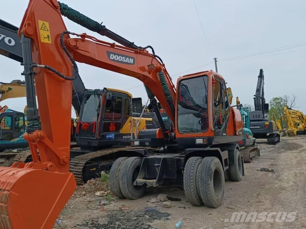Doosan 150 W-7 Bagri na kolesih
