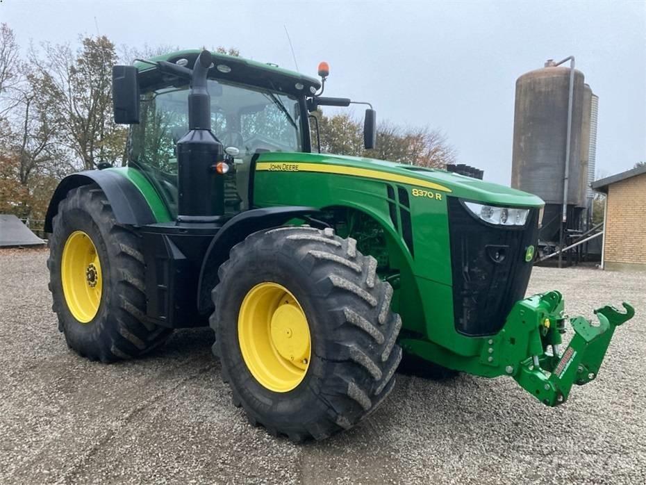 John Deere 8370 R Traktorji
