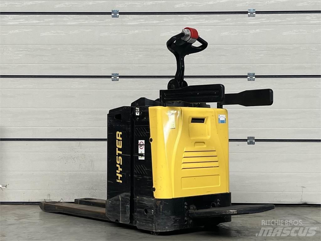 Hyster P2.0S Električni nizko dvižni viličar