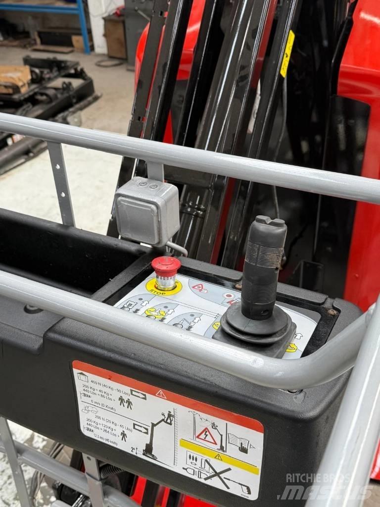 Manitou 100 VJR Druga dvigala in dvižne ploščadi