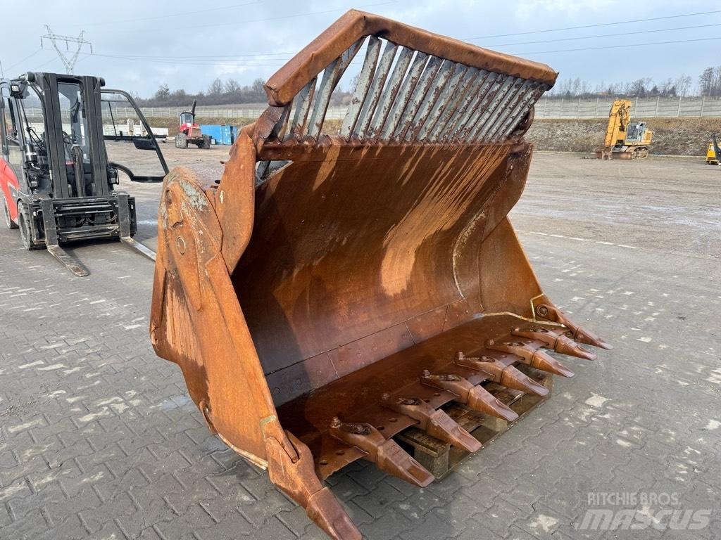 Liebherr LR 634 Žlice