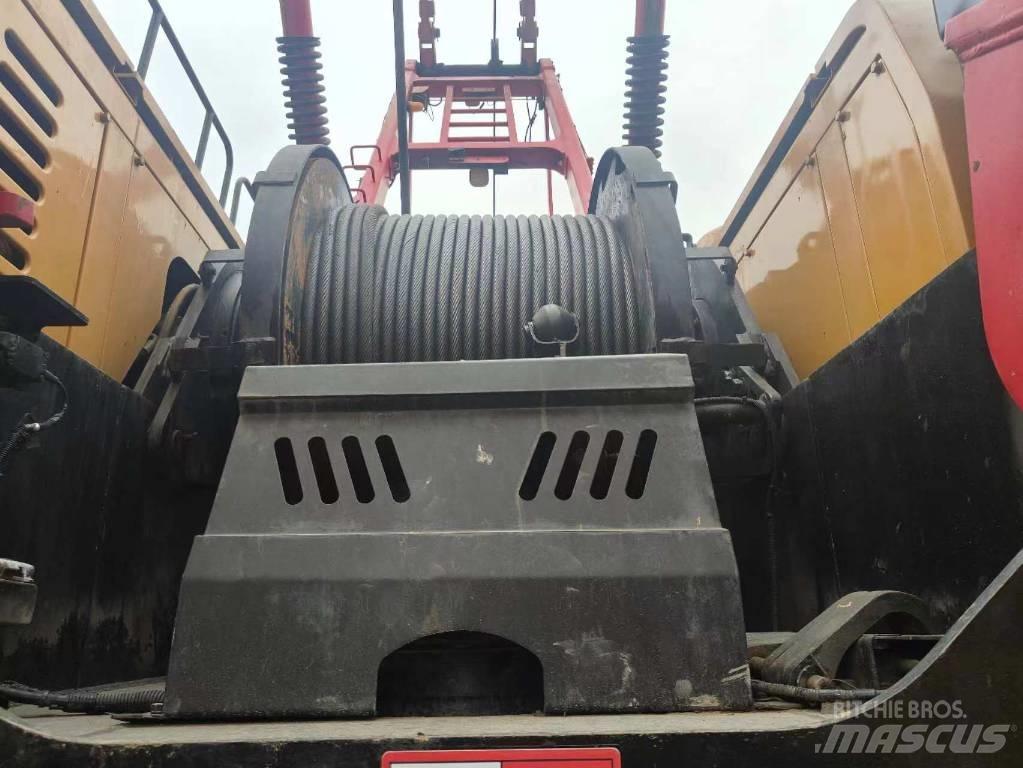 Sany SCC1000A Dvigala na gosenicah